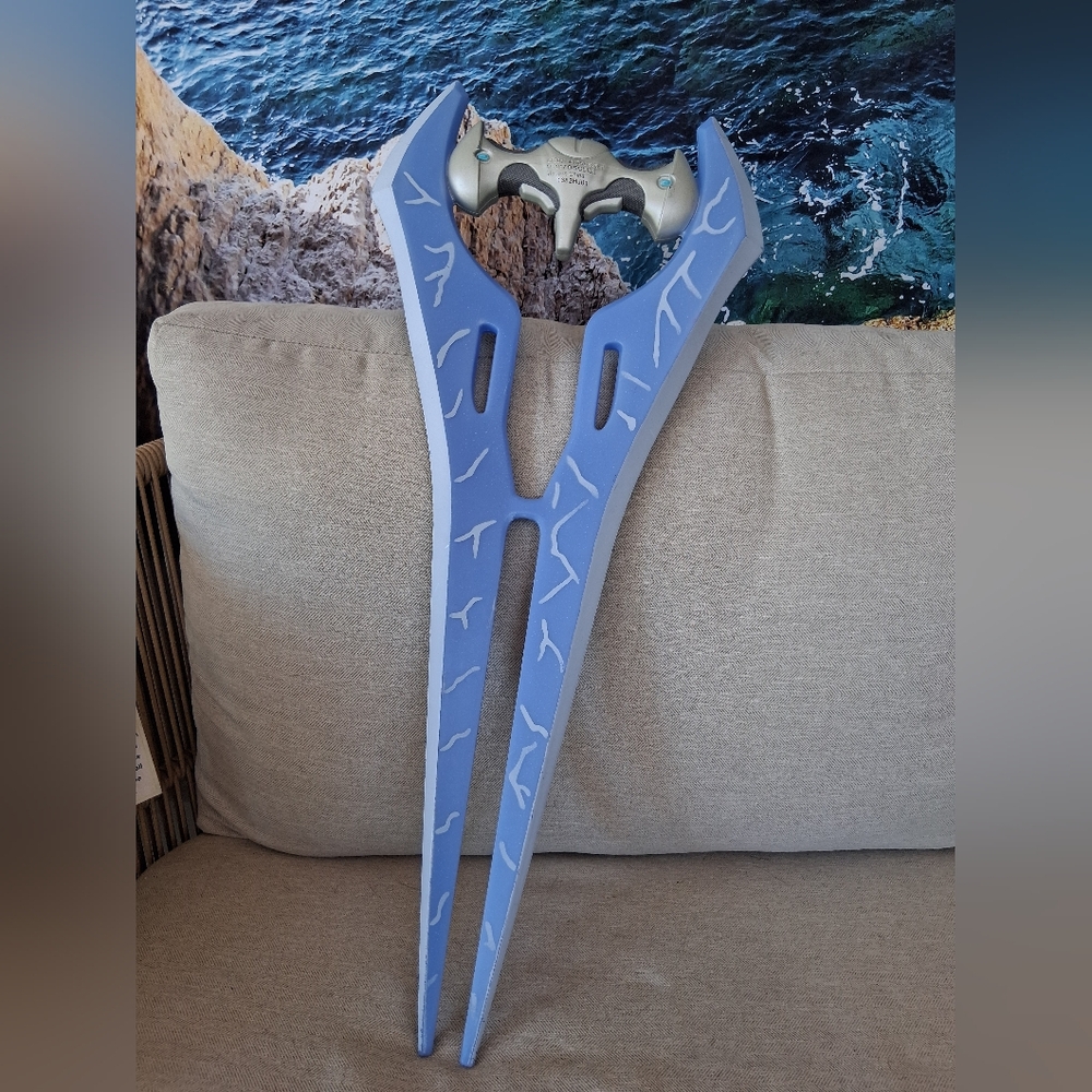 Microsoft Disguise Halo 2017 Enery Sword Plastic Prop Costume Cosplay Display